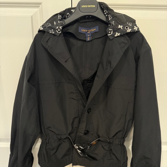 Louis Vuitton Short Hooded Parka Women's - Picture 1 of 7